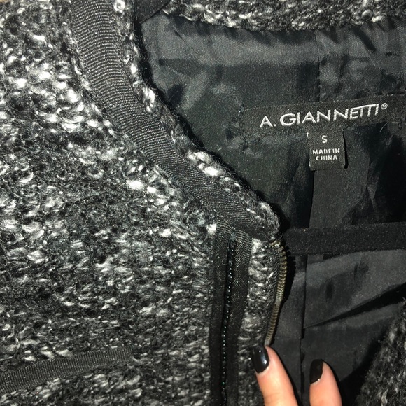 Tweed Black and white blazer - Picture 3 of 3